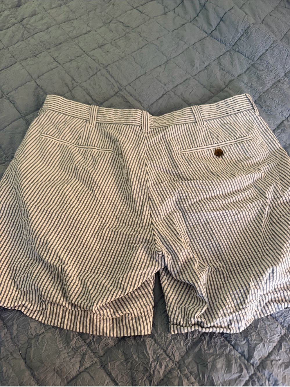 J. Crew Men’s Blue/White Seersucker Shorts 7” inseam Size 35